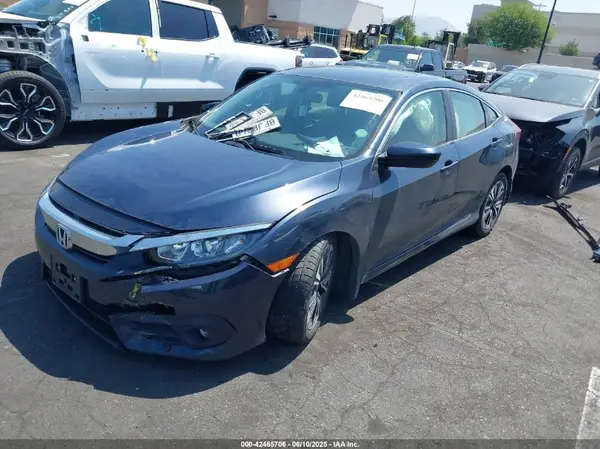 JHMFC1F35JX032717 2018 HONDA CIVIC - Image 2