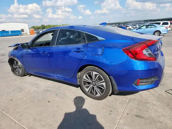 JHMFC1F36JX005543 2018 HONDA CIVIC - Image 2