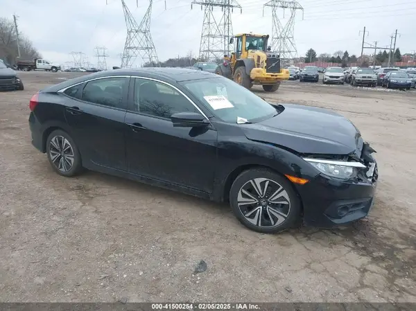 JHMFC1F36JX008085 2018 HONDA CIVIC - Image 1