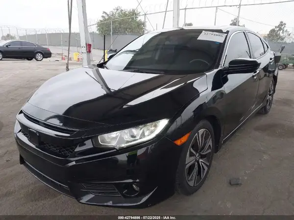 JHMFC1F36JX011519 2018 HONDA CIVIC - Image 2