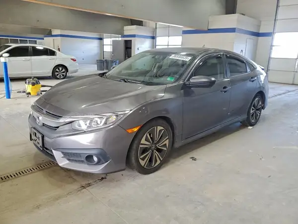JHMFC1F36JX019488 2018 HONDA CIVIC - Image 1