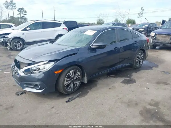 JHMFC1F36JX023847 2018 HONDA CIVIC - Image 2