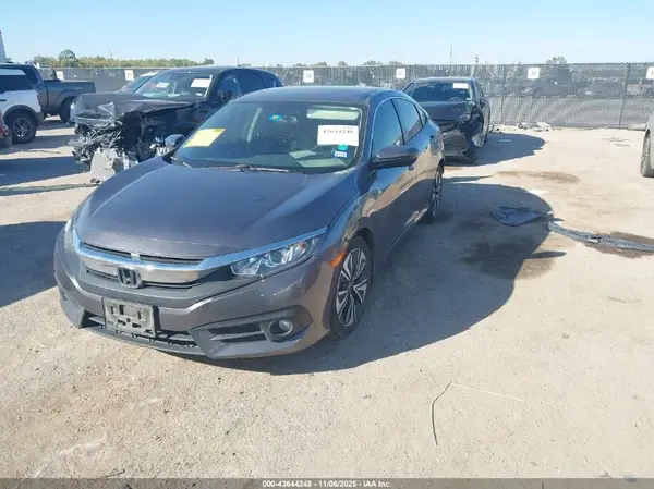 JHMFC1F36JX033472 2018 HONDA CIVIC - Image 2