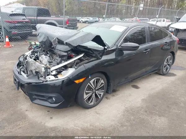 JHMFC1F36JX035397 2018 HONDA CIVIC - Image 2