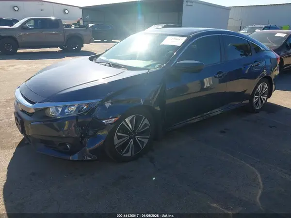 JHMFC1F36JX039966 2018 HONDA CIVIC - Image 2