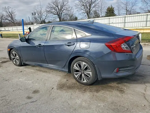 JHMFC1F36JX042673 2018 HONDA CIVIC - Image 2