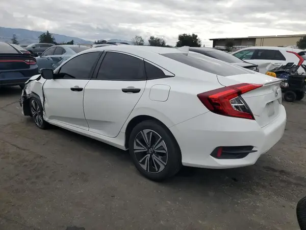 JHMFC1F37JX000240 2018 HONDA CIVIC - Image 2