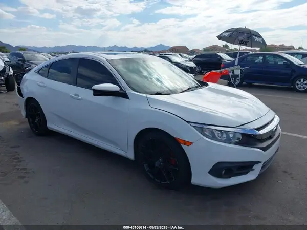 JHMFC1F37JX007530 2018 HONDA CIVIC - Image 1