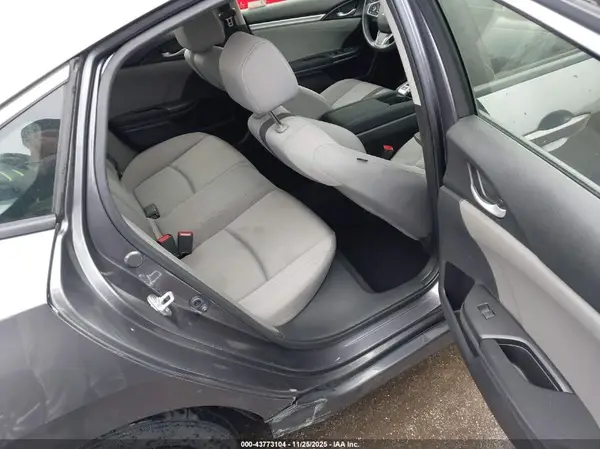 JHMFC1F37JX012128 2018 HONDA CIVIC - Image 8
