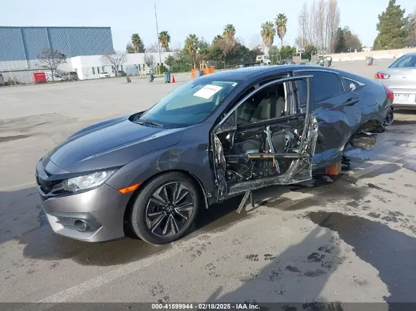 JHMFC1F37JX017636 2018 HONDA CIVIC - Image 2