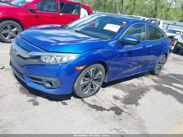 JHMFC1F37JX018155 2018 HONDA CIVIC - Image 2