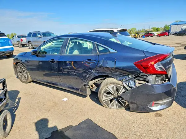 JHMFC1F37JX021668 2018 HONDA CIVIC - Image 2