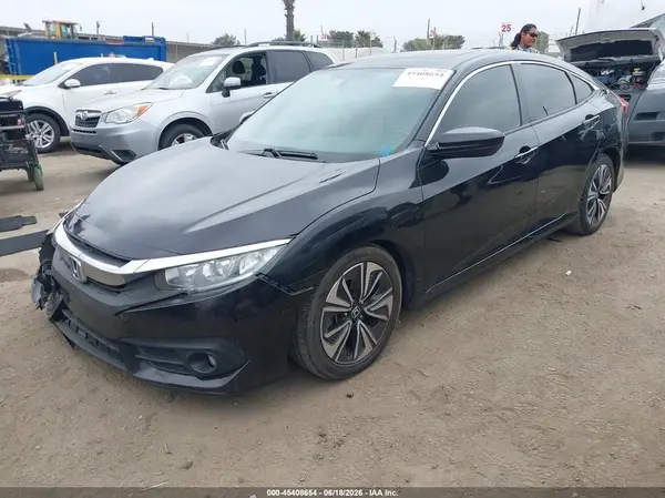 JHMFC1F37JX022643 2018 HONDA CIVIC - Image 2
