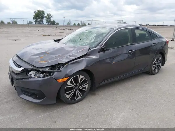 JHMFC1F37JX029608 2018 HONDA CIVIC - Image 2