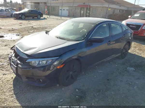 JHMFC1F37JX036526 2018 HONDA CIVIC - Image 2