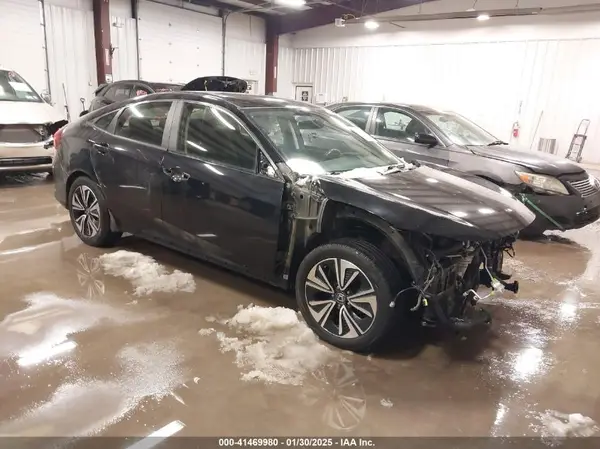 JHMFC1F37JX037210 2018 HONDA CIVIC - Image 1