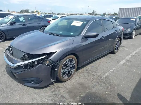 JHMFC1F38JX006225 2018 HONDA CIVIC - Image 2
