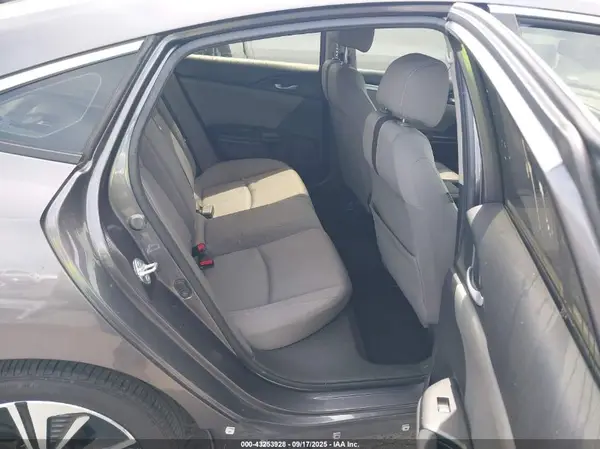 JHMFC1F38JX006225 2018 HONDA CIVIC - Image 8