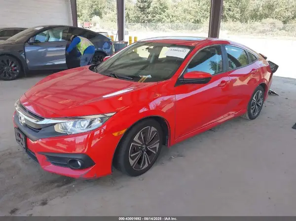 JHMFC1F38JX014499 2018 HONDA CIVIC - Image 2