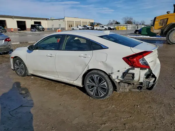 JHMFC1F38JX023767 2018 HONDA CIVIC - Image 2