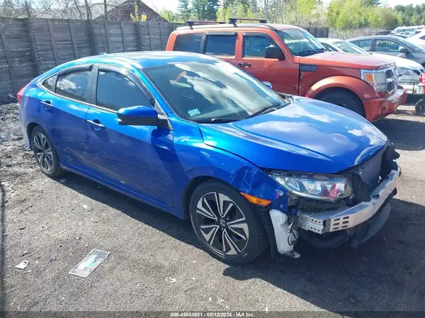 JHMFC1F38JX023820 2018 HONDA CIVIC - Image 1