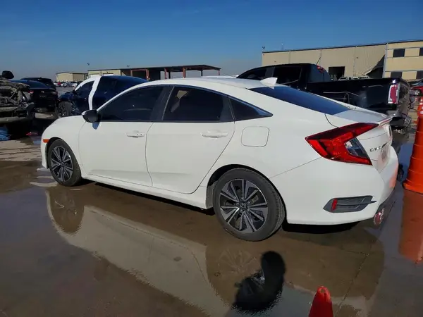 JHMFC1F38JX030833 2018 HONDA CIVIC - Image 2