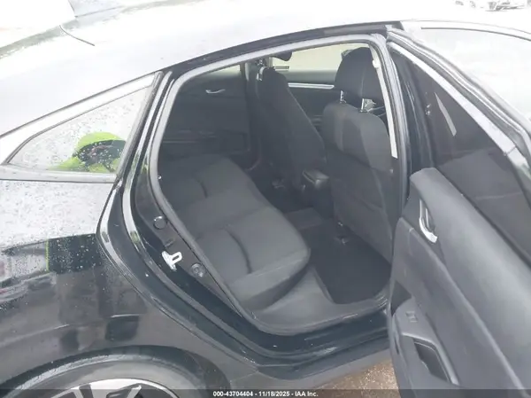 JHMFC1F38JX031030 2018 HONDA CIVIC - Image 8