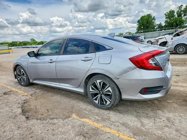 JHMFC1F38JX032677 2018 HONDA CIVIC - Image 2