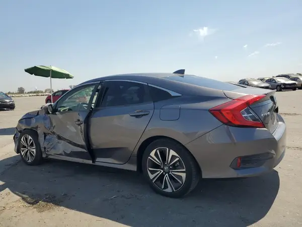JHMFC1F38JX041864 2018 HONDA CIVIC - Image 2