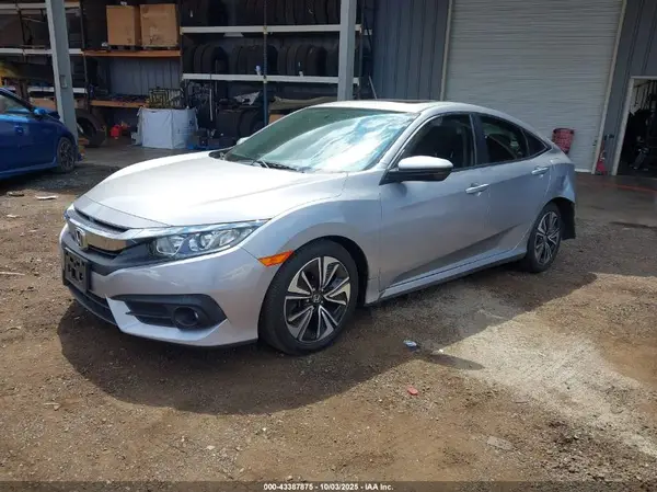 JHMFC1F38JX042917 2018 HONDA CIVIC - Image 2