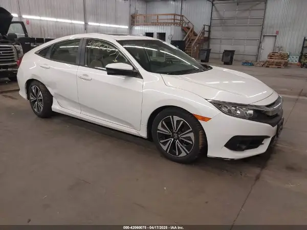 JHMFC1F39JX002653 2018 HONDA CIVIC - Image 1