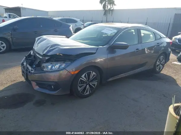 JHMFC1F39JX005990 2018 HONDA CIVIC - Image 2