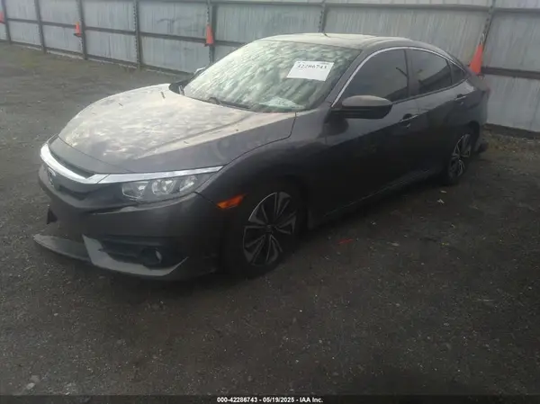 JHMFC1F39JX022370 2018 HONDA CIVIC - Image 2