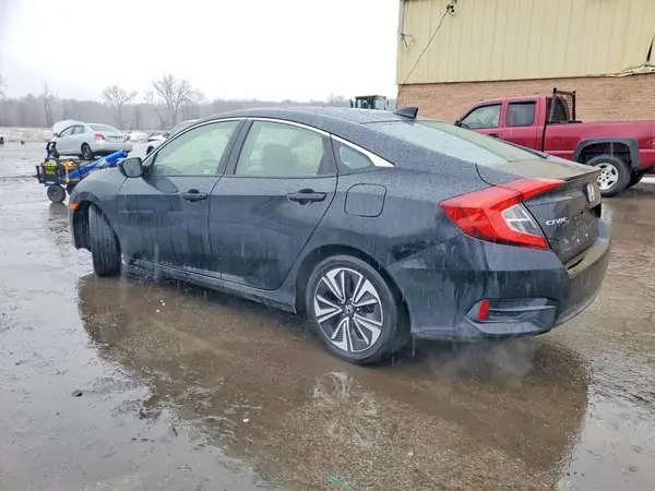 JHMFC1F39JX040559 2018 HONDA CIVIC - Image 2