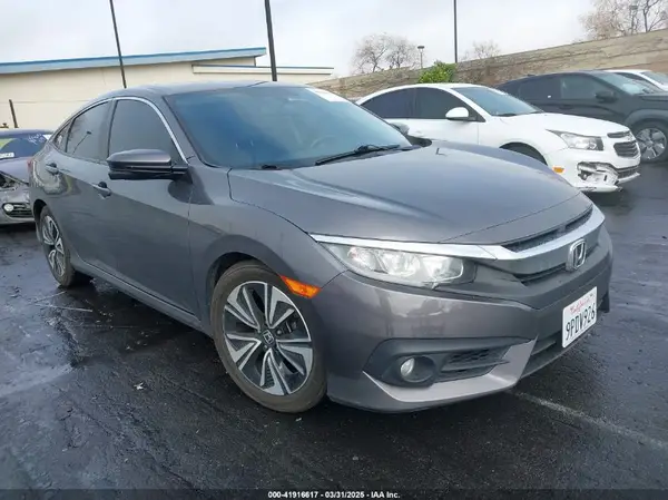 JHMFC1F3XJX000734 2018 HONDA CIVIC - Image 1