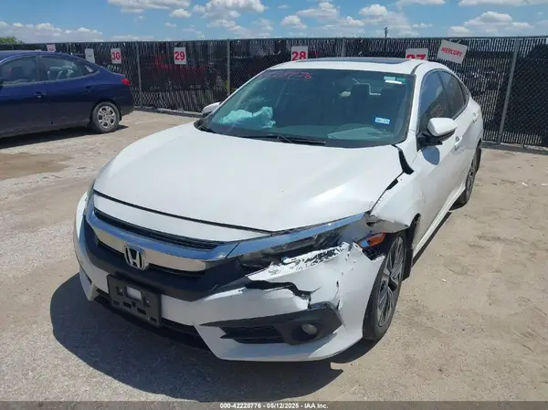 JHMFC1F3XJX001723 2018 HONDA CIVIC - Image 2