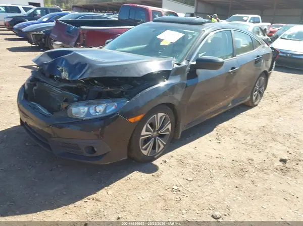JHMFC1F3XJX010969 2018 HONDA CIVIC - Image 2