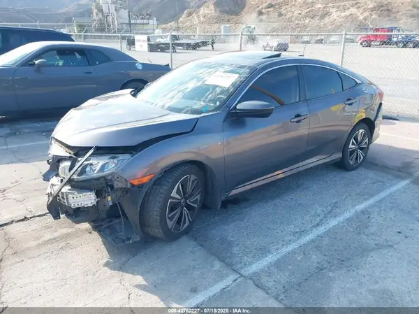 JHMFC1F3XJX014228 2018 HONDA CIVIC - Image 2