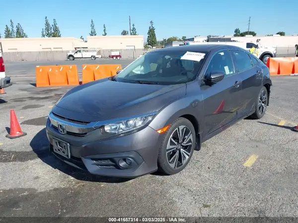 JHMFC1F3XJX028498 2018 HONDA CIVIC - Image 2