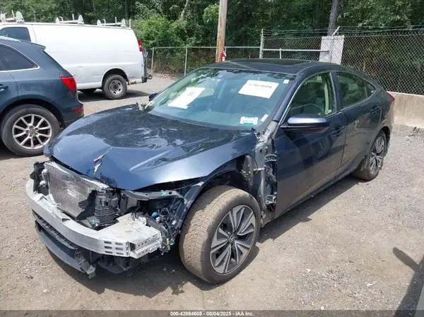 JHMFC1F43JX008411 2018 HONDA CIVIC - Image 2