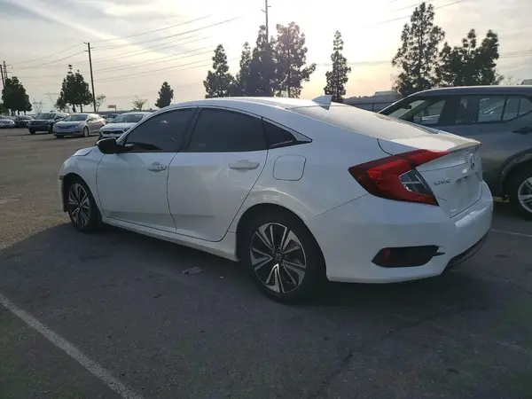 JHMFC1F44JX001371 2018 HONDA CIVIC - Image 2