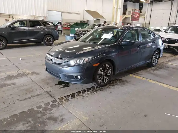 JHMFC1F47JX025759 2018 HONDA CIVIC - Image 2