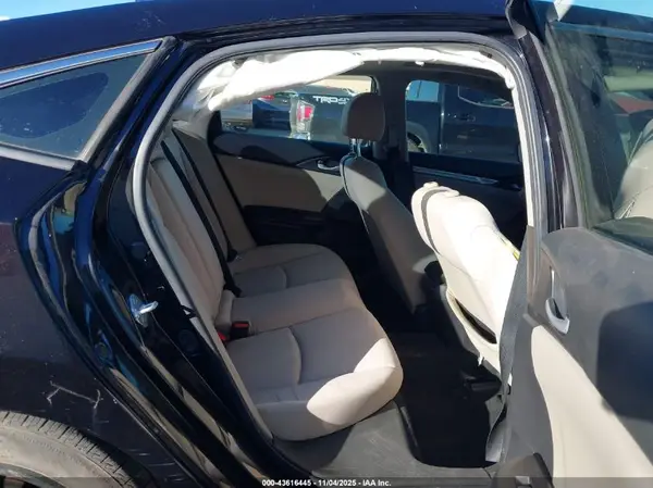 JHMFC1F4XJX008406 2018 HONDA CIVIC - Image 8