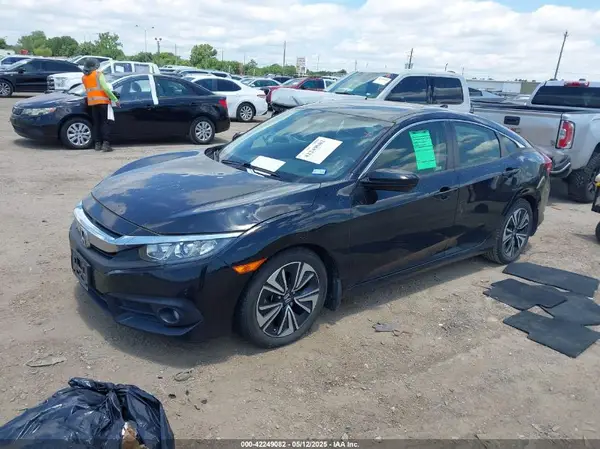 JHMFC1F70JX017223 2018 HONDA CIVIC - Image 2