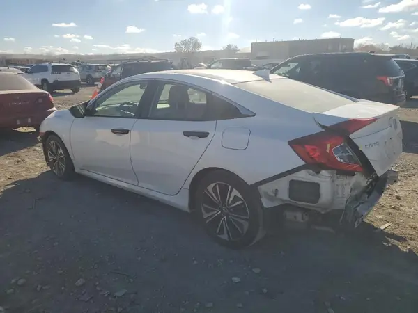 JHMFC1F70JX022969 2018 HONDA CIVIC - Image 2