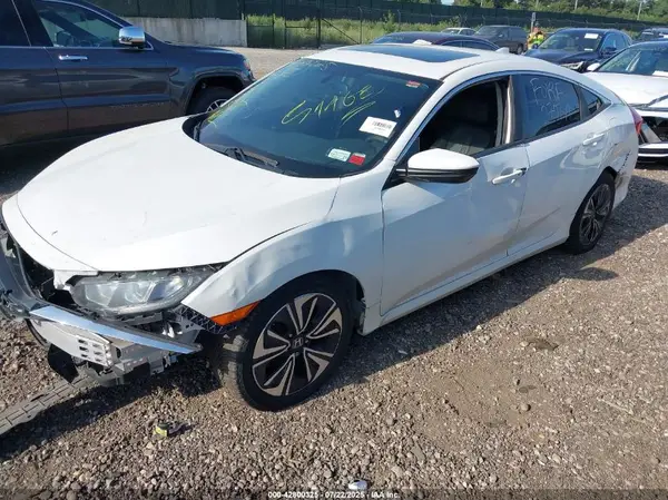 JHMFC1F70JX027167 2018 HONDA CIVIC - Image 2