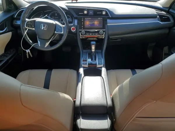 JHMFC1F70JX028867 2018 HONDA CIVIC - Image 8
