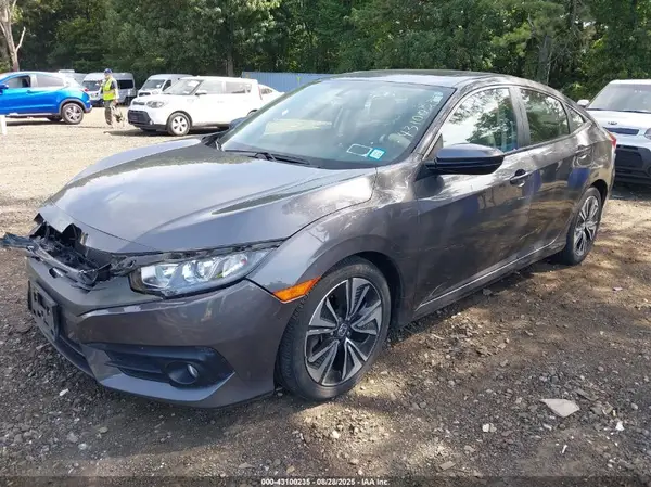 JHMFC1F70JX028951 2018 HONDA CIVIC - Image 2