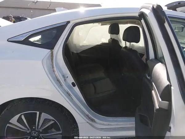 JHMFC1F70JX032319 2018 HONDA CIVIC - Image 8