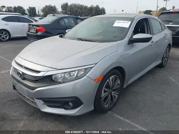 JHMFC1F71JX022088 2018 HONDA CIVIC - Image 2